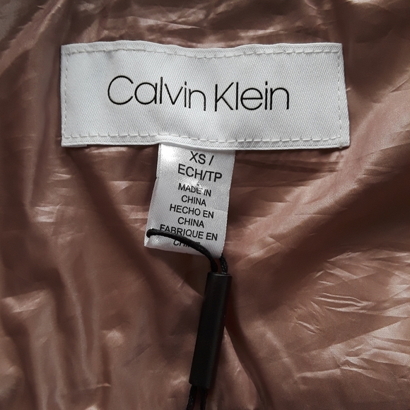 Calvin Klein Pink Rose Gold Puffer Vest Size XS - Picture 8 of 10